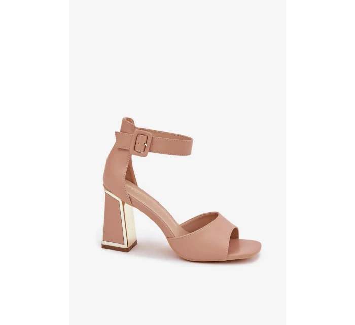 Sandále na podpätku model 214392 Krok v štýle Sandále na podpätku model 214392 Krok v štýle