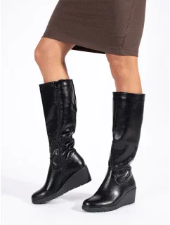 Jedinečné čierne dámske topánky na klinoch