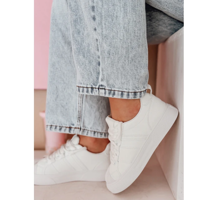 Dámské sportovní tenisky white Dstreet model 21985061 - FashionStreet