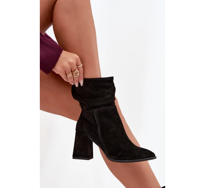 Kozačky z přírodního semiše vyhřívané na podpatku s našitím Zazoo 4216 Černé