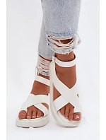 Sandály z eko kůže na platformě Bílé model 22102991 - Boto