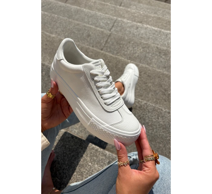 Dámské tenisky na platformě Big Star model 21693218 Bílé - Big Star Shoes