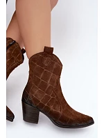 Kožené semišové kotníkové boty Kovbojky s hnědé model 22404460 - Zazoo Kožené semišové kotníkové boty Kovbojky s hnědé model 22404460 - Zazoo