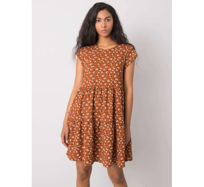 Šaty model 17338805 světle hnědé - FPrice Šaty model 17338805 světle hnědé - FPrice