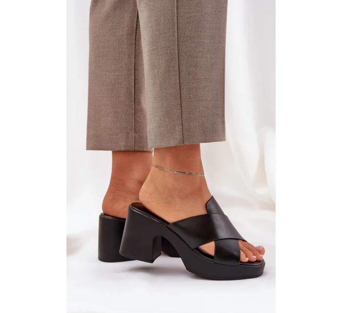 Lekkie Klapki Na Słupku Z Eko Skóry Czarne Kacaria Lekkie Klapki Na Słupku Z Eko Skóry Czarne Kacaria