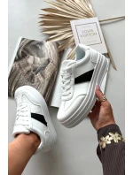 Dámske tenisky na platforme Elvessia - biele Dámske tenisky na platforme Elvessia - biele