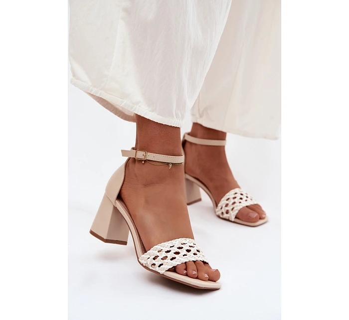 Ženské sandály na podpatku s pleteným vzorem světle béžové model 22122869 - Boto