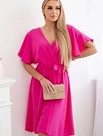 Šaty s vrstveným výstrihom ružové