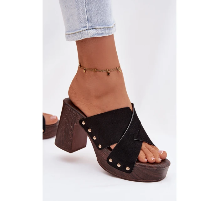 Dámské sandály na podpatku se zlatými přezkami Černé Nerelle