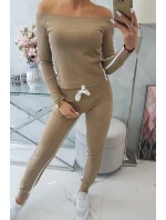 Sada s dvojitými pruhy camel