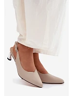 Kožené dámské sandály na podpatku Vinceza 66922 Béžové