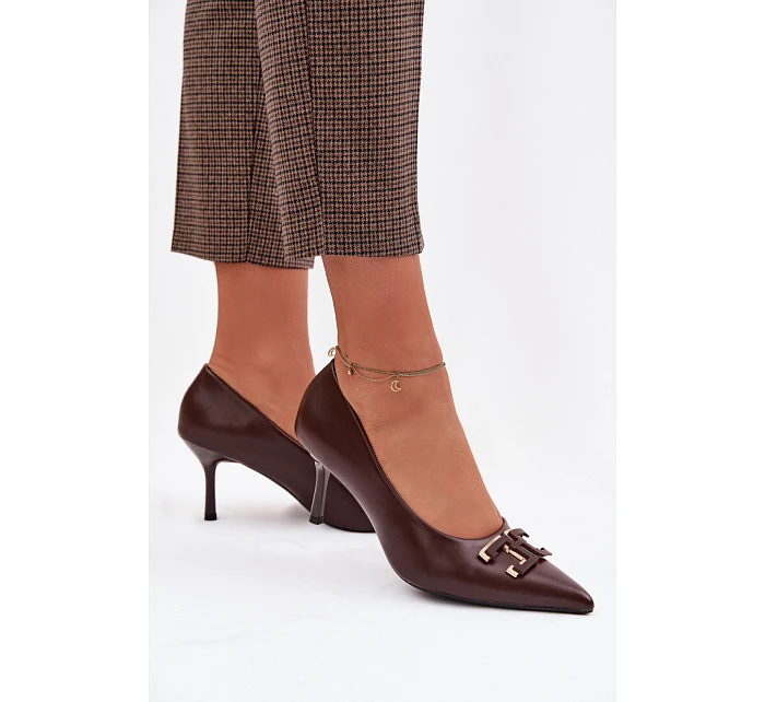 Lodičky s ihlovým podpätkom model 225606 Krok vo veľkom štýle Lodičky s ihlovým podpätkom model 225606 Krok vo veľkom štýle