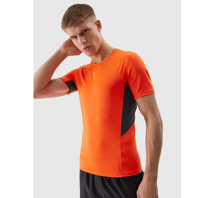 Pánske športové tričko slim z recyklovaných materiálov 4F - oranžové Pánske športové tričko slim z recyklovaných materiálov 4F - oranžové