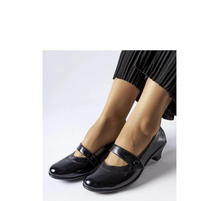 Topánky na podpätku model 204768 Solea