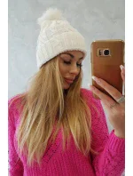 Fleecová kostkovaná čepice model 18750199 bílá - K-Fashion