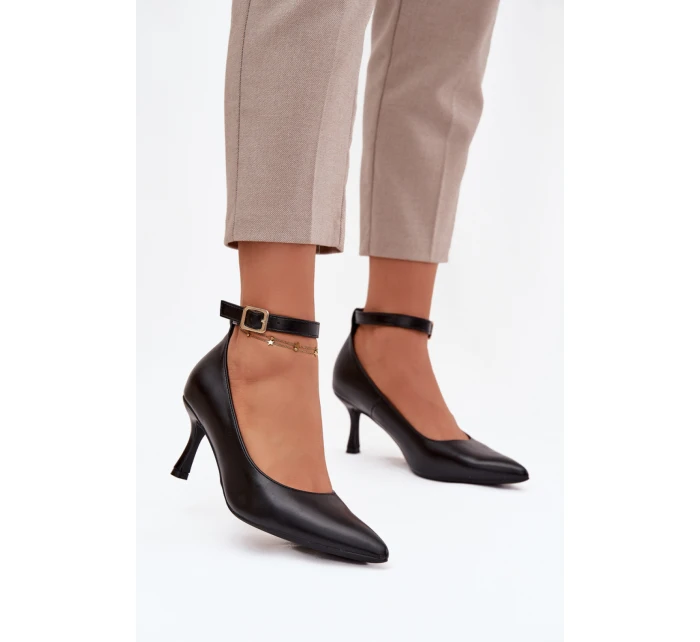 Lodičky s ihlovým podpätkom model 221171 Krok vo veľkom štýle Lodičky s ihlovým podpätkom model 221171 Krok vo veľkom štýle