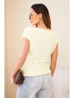 Dámska rebrovaná blúzka z viskózy s vodným výstrihom a riasením žltá