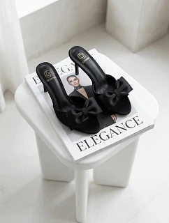 Dámské sandály na jehlovém podpatku s mašlí Černé model 22101216 - Boto