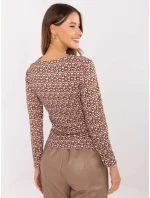 Bluzka IT BZ model 21441176 ciemny bezowy - FPrice