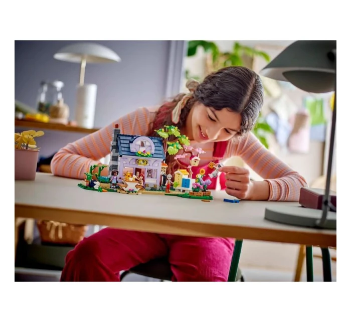LEGO FRIENDS 42669 Včelársky domček a kvetinová záhrada