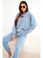 Dámska súprava s maslom a džínsami s výrezom v tvare srdca Dámska súprava s maslom a džínsami s výrezom v tvare srdca