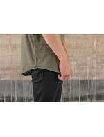 Build your Brand BY 028 Pánske tričko „Shaped Long“ 56.0028 biele