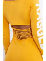 Otrhané šaty horčicovej farby Otrhané šaty horčicovej farby