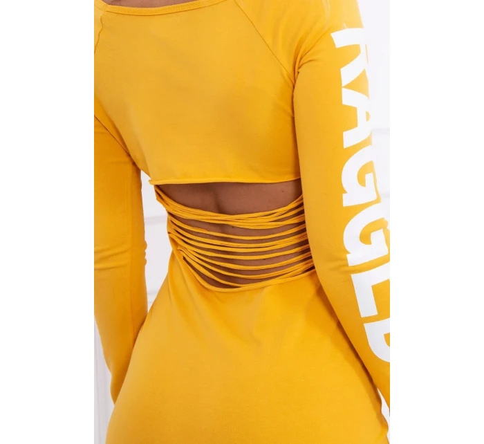 Otrhané šaty horčicovej farby Otrhané šaty horčicovej farby