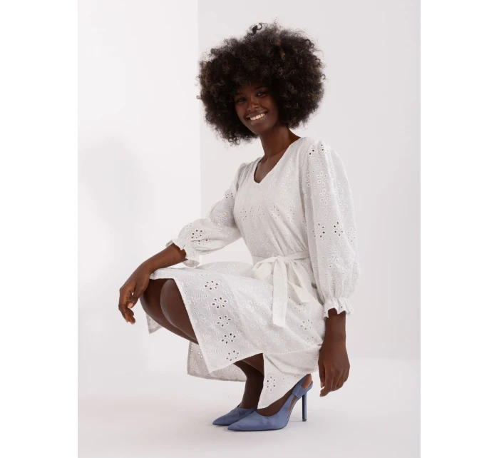 Sukienka LK SK model 18856479 ecru - FPrice