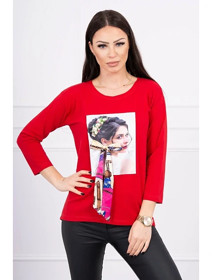 Halenka s model 18743934 a barevnou 3D mašlí červená - K-Fashion Halenka s model 18743934 a barevnou 3D mašlí červená - K-Fashion