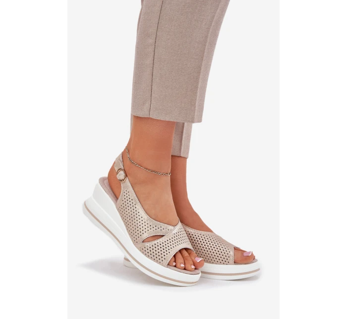 Dámské Kožené Sandály Na Klínu model 21695789 Zlaté - S.Barski