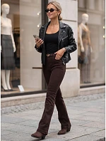 Jeansy damskie z wysokim stanem i paskiem brązowe model 22358254 - FashionStreet