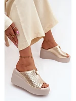 Dámské pantofle z pravé kůže na platformě Vinceza 95392 Zlaté