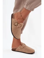 Dámské nazouváky s podšívkou s přezkou Béžové model 21715161 - Boto Dámské nazouváky s podšívkou s přezkou Béžové model 21715161 - Boto
