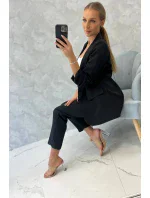 Elegantná súprava saka a nohavíc čiernej farby