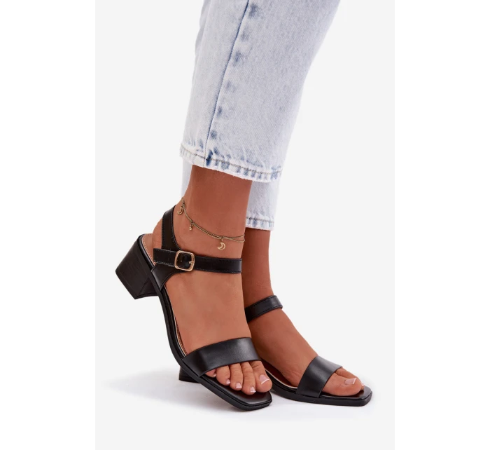 Dámské ekokůže sandály na klínu Černé Sabela Dámské ekokůže sandály na klínu Černé Sabela