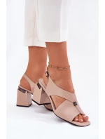 Sandále na podpätku model 212827 Vykročte štýlovo
