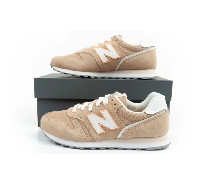Boty W model 21109185 - New Balance