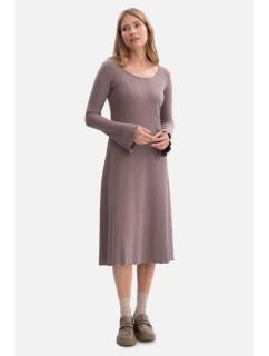 Midi šaty z úpletu model 21379978 - BeWear