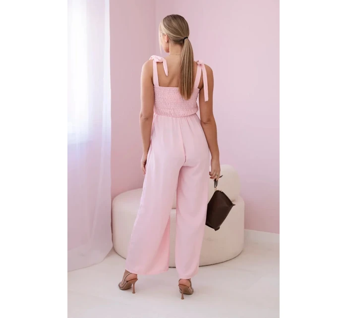 Kombinéza s volánom na vrchu púdrovo ružová Kombinéza s volánom na vrchu púdrovo ružová