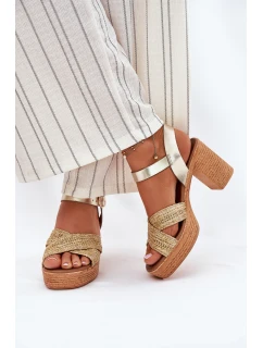 Kožené Sandály Na Podpatku S Pletením Na  Zlaté model 21697421 - Zazoo