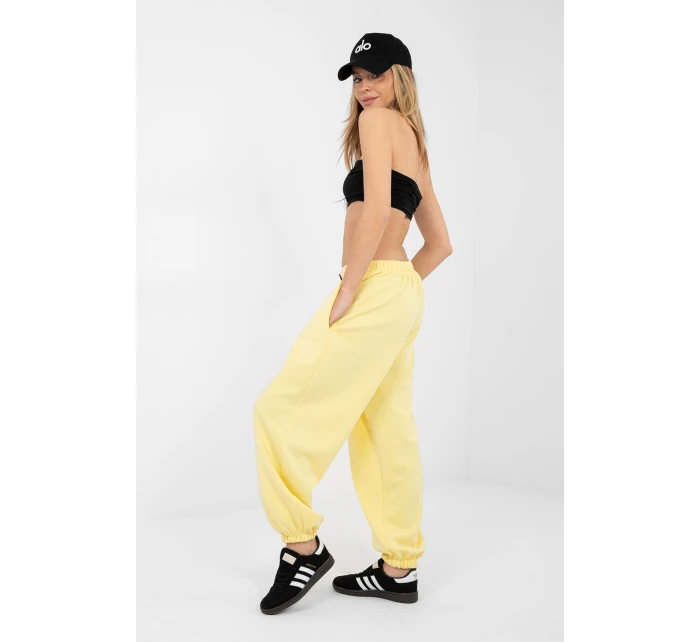 Tepláky model 223750 Taliansko Moda Tepláky model 223750 Taliansko Moda